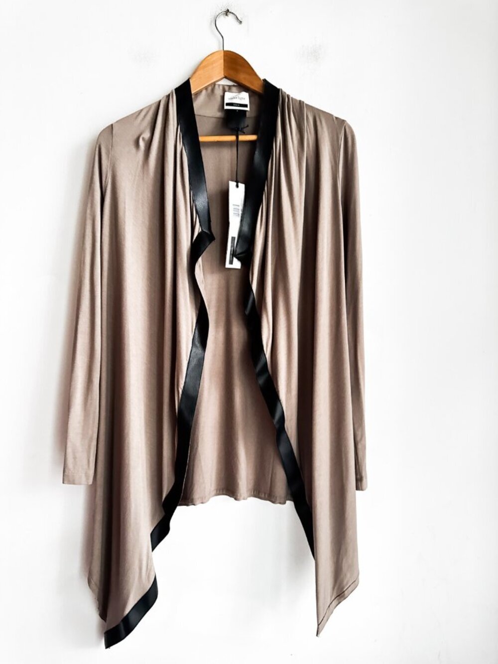 Under.Ligne Beige Light weight Cardigan S